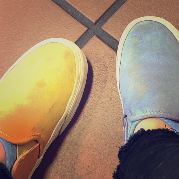 Mitch match vans - Picture 1 of 1